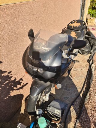 Kawasaki Moto piezas *no sé si funciona
