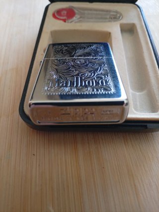 Isqueiro Zippo Marlboro Gravado