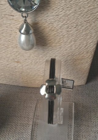 Conjunto: Colgante, Reloj, Anillo y pulsera.