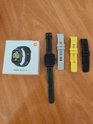 Xiaomi Redmi Watch 4 + 3 correas