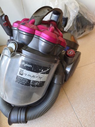 Aspiradora Dyson DC19 T2 + Accesorios