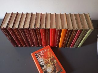 Lote 18 Libros Lindsey Davis