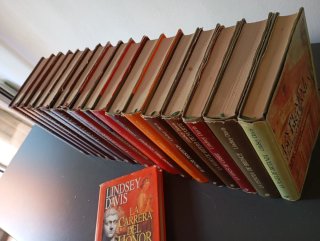 Lote 18 Libros Lindsey Davis