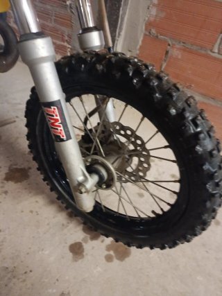 Suzuki 65cc Motocross Roja y Amarilla