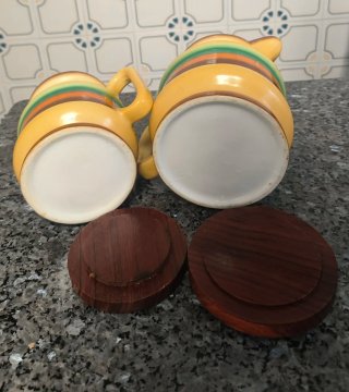 Aceiteras de cerámica vintage con tapa madera