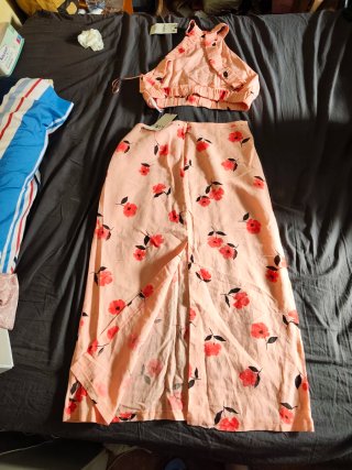 Conjunto Zara Falda y Blusa Floral Talla L