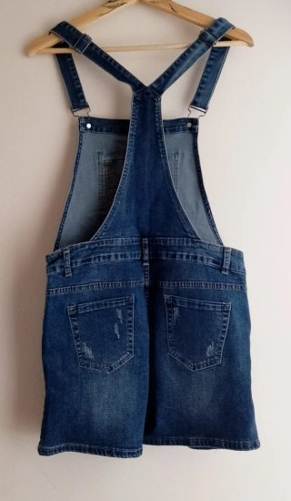 Shorts vaqueros con tirantes