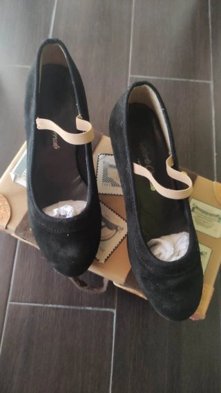 Zapatos de piel negros Talla 35