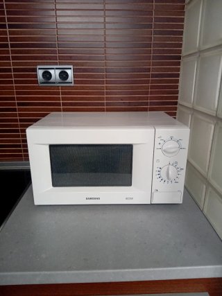 Microondas Samsung 800W Blanco