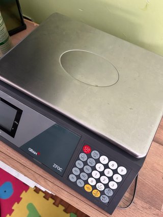 Caja Registradora, y Balanza