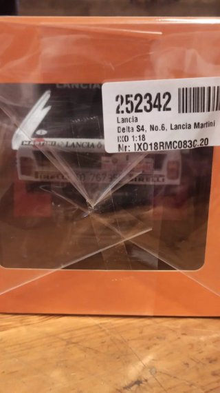 IXO 1/18 Lancia Delta S4 Rally Martini Biasion