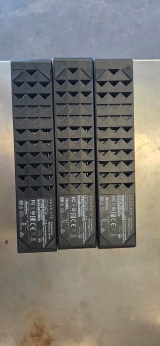 3 HDD Seagate externos 16 TB | 2x6TB + 4TB