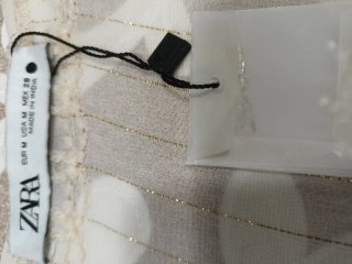 Top Zara Beis Manga Corta Bordado y pedrería