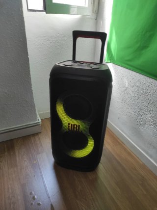Altavoz JBL PartyBox 320