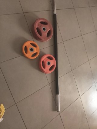Set de pesas y barra