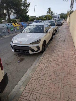 CUPRA Leon 2025