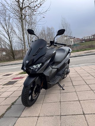 SYM Scooter 125cc Negra