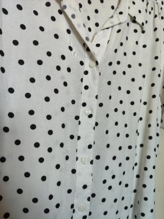 Camisa lunares. Vendo en mano, Granada
