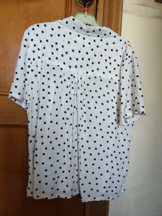Camisa lunares. Vendo en mano, Granada