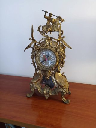 Reloj de sobremesa de bronce