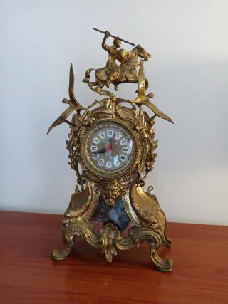 Reloj de sobremesa de bronce