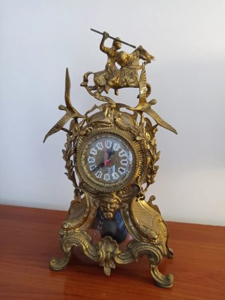 Reloj de sobremesa de bronce