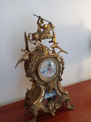Reloj de sobremesa de bronce