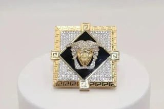 SELLO CUADRADO GRECA MEDUSA ONIX Y CIRCONITAS