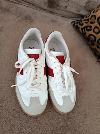 Scarpe bimbo Zara bianche e rosse n. 32