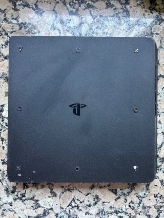PlayStation 4 Slim Negra