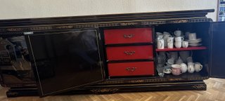 Gran Aparador vintage lacado estilo oriental