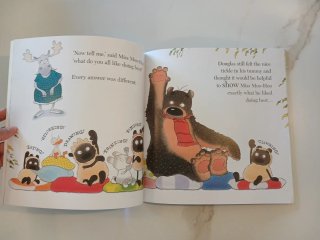Hugless Douglas Goes to Little School by David ...