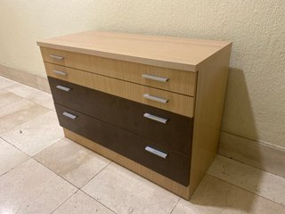 Cajonera de madera y metal