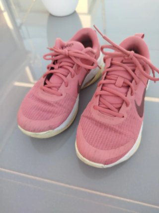 Zapatillas Nike color coral