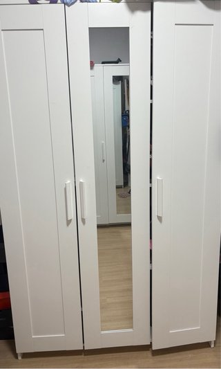 Armario IKEA blanco 3 puertas con espejo