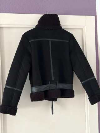 Stradivarius Cazadora aviador borreguito XS Negra