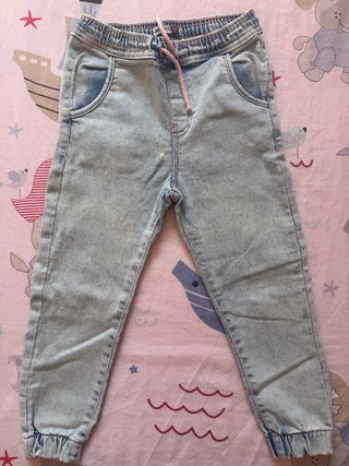 2 Pantalones Vaqueros Niña 4/5 Años