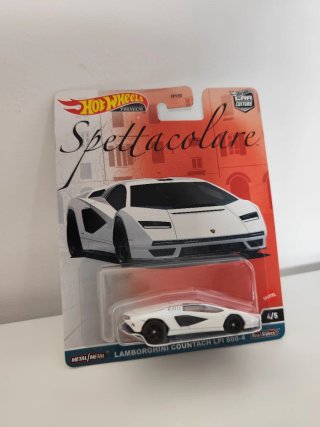 Hot Wheels Lamborghini Countach LPI 800-4 Premium