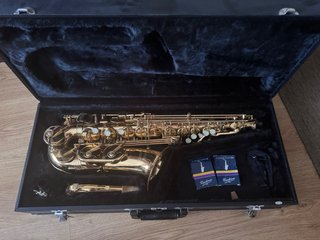 Saxofón Alto Jupiter 769-767