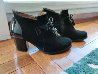 Botines negros con tacón