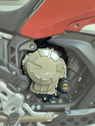 MV Agusta Enduro Veloce Roja y Plata