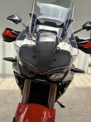 MV Agusta Enduro Veloce Roja y Plata