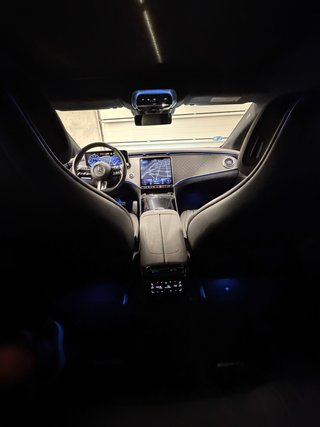 Mercedes EQS 450+ AMG Line 333 CV · AIRMATIC ·
