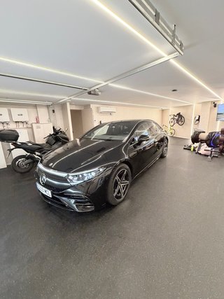 Mercedes EQS 450+ AMG Line 333 CV · AIRMATIC ·
