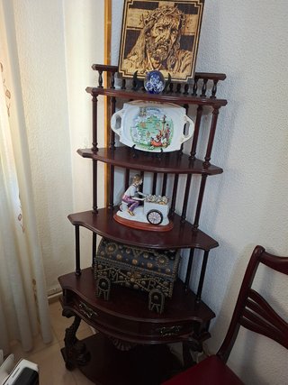 Mueble de entrada con espejo