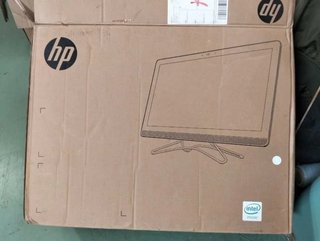 PC All-in-One HP 23.8” FHD i3-7100U 8GB 1TB