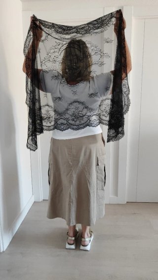 Mantilla Chantilly  Negro