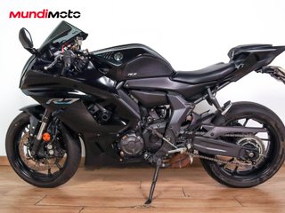YAMAHA R7 A2