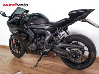 YAMAHA R7 A2