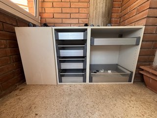 Mueble lavadero con patas